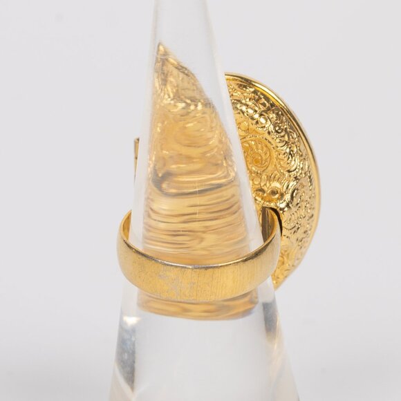 AVON VINTAGE 1970 CARVED FAUX JADE LUCITE POISON RING sz 6 - Picture 7 of 10